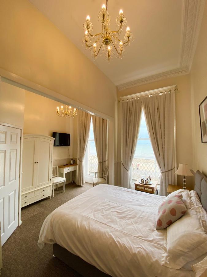 The Angove Hotel Weymouth Room photo